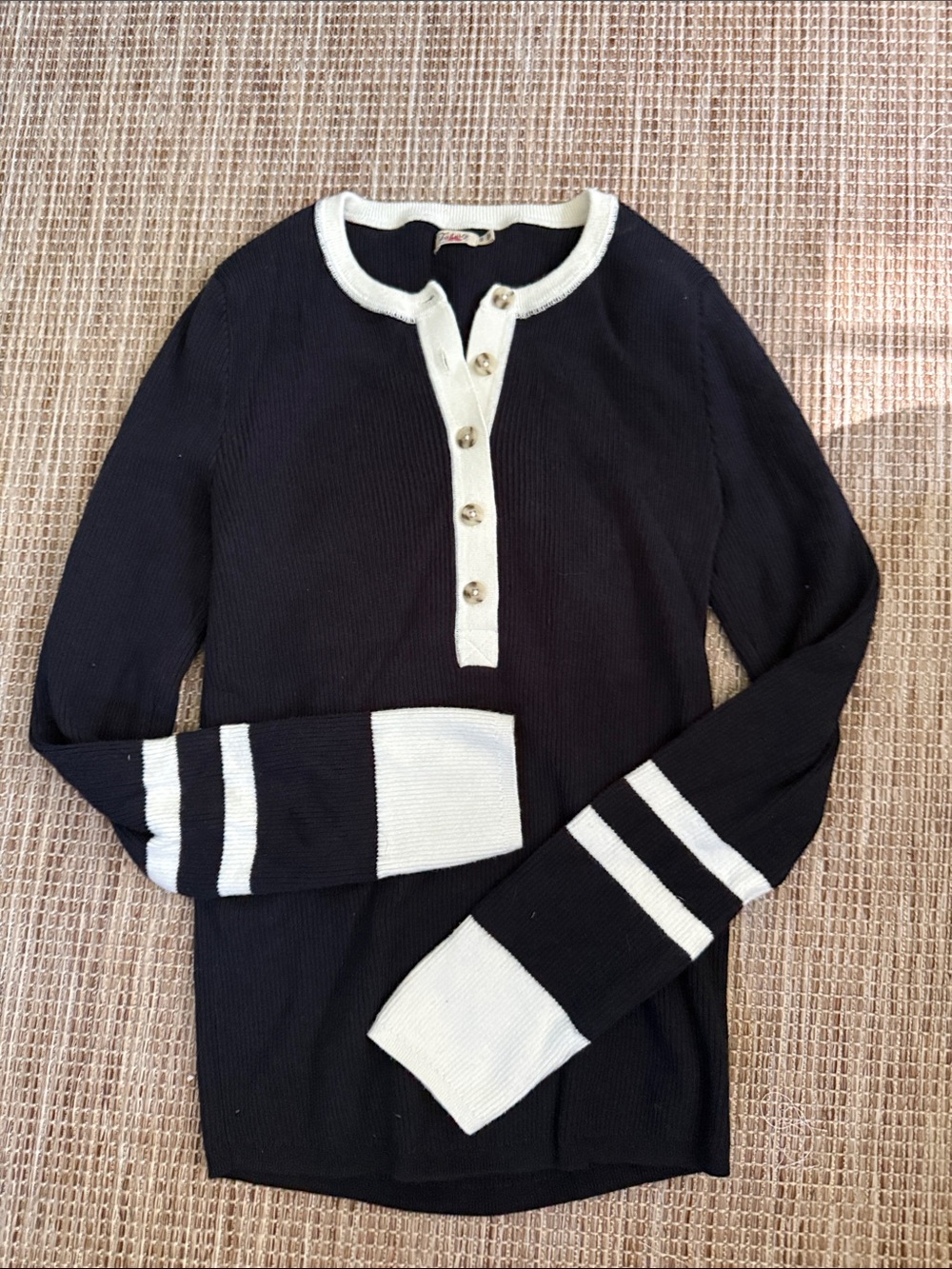 Faherty Mikki Navy and White Crewneck Henley Sweater size xl